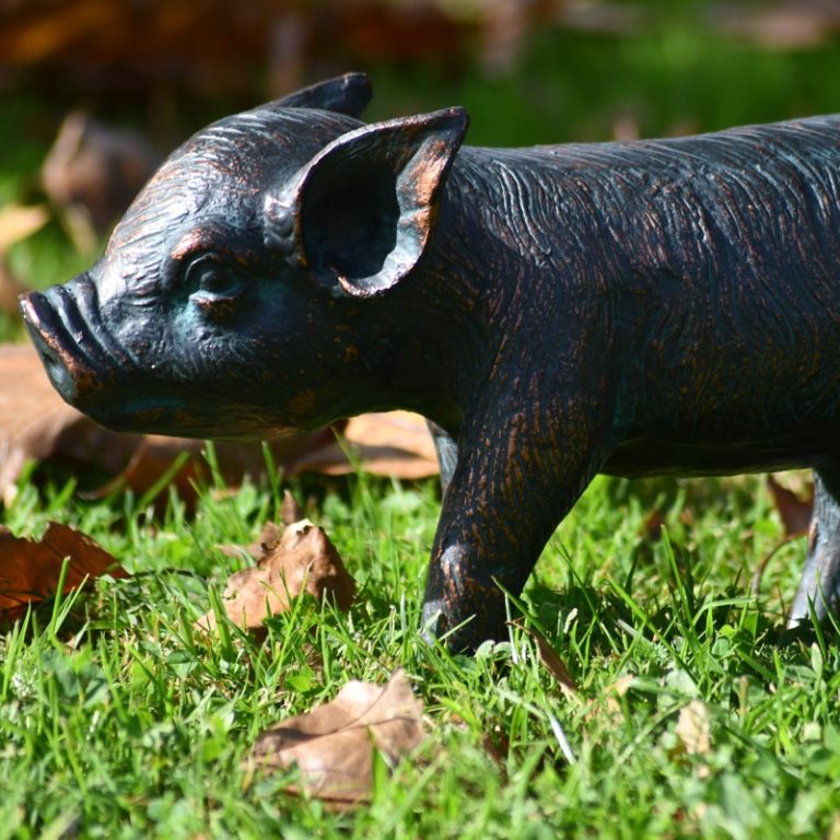 Standing Piglet Garden Wonders UK